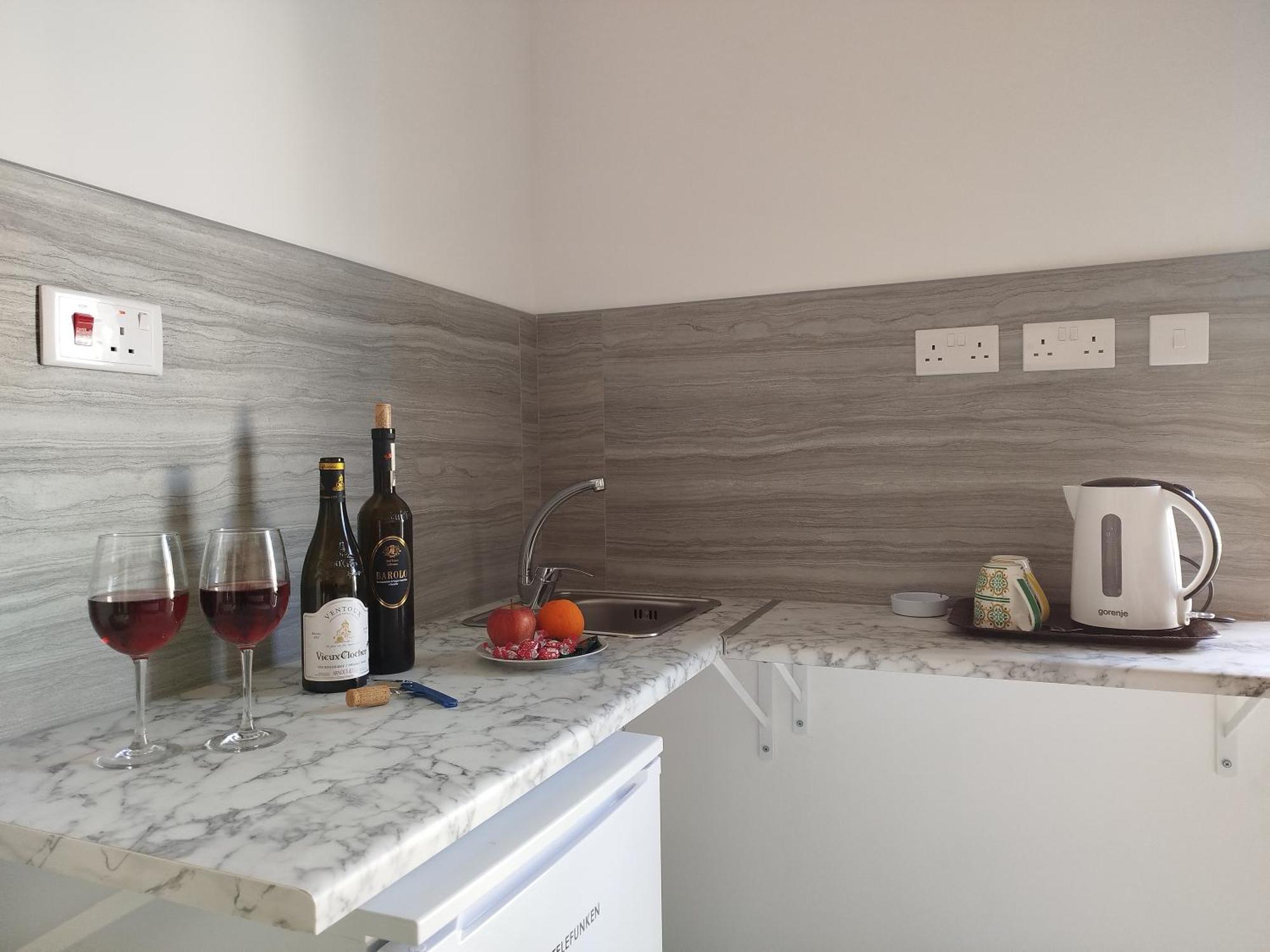 Limestone Sun Suites Sliema Zimmer foto